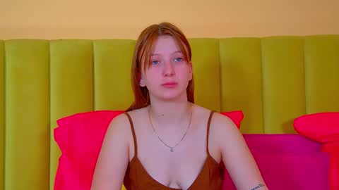 Snapshot of beatricebinoche chatting on 22, 11, 2025 Beatrice online show from 22, 11, 2025