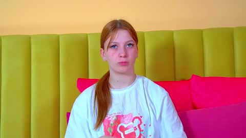 Snapshot of beatricebinoche chatting on 29, 11, 2025 Beatrice online show from 29, 11, 2025