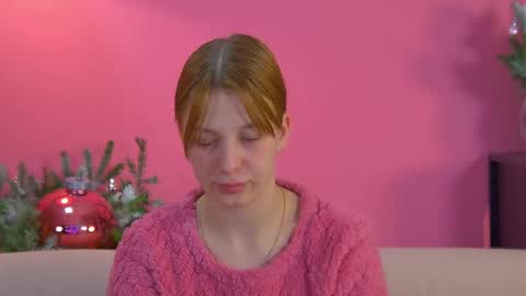 Snapshot of beatricebinoche chatting on 2, 12, 2025 Beatrice online show from 2, 12, 2025