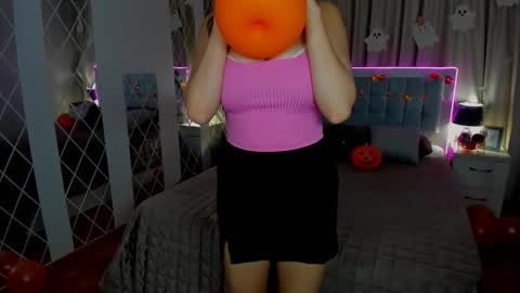 BeatriceWild online show from 29, 10, 2025