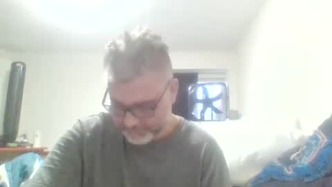 Snapshot of beauabney6 chatting on 5, 1, 2025 beauabney9 online show from 5, 1, 2025