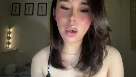 Snapshot of beautiful_lust69 chatting on 17, 12, 2025 Sweet Aya online show from 17, 12, 2025