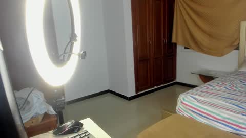 Snapshot of beautifulchleo chatting on 24, 12, 2024 Chleo online show from 24, 12, 2024