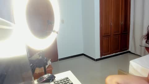 Snapshot of beautifulchleo chatting on 28, 12, 2024 Chleo online show from 28, 12, 2024