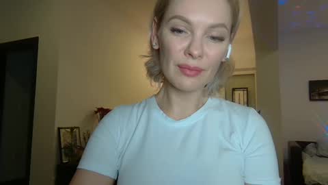 Snapshot of beautifulkollettee chatting on 5, 1, 2025 Beautifulkollette online show from 5, 1, 2025