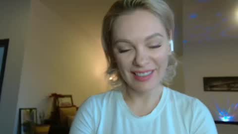 Snapshot of beautifulkollettee chatting on 8, 1, 2025 Beautifulkollette online show from 8, 1, 2025