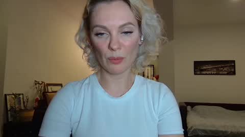 Snapshot of beautifulkollettee chatting on 5, 2, 2025 Beautifulkollette online show from 5, 2, 2025