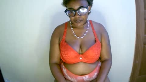 Snapshot of beautifulpeach2 chatting on 19, 1, 2025 beautifulpeach2 online show from 19, 1, 2025