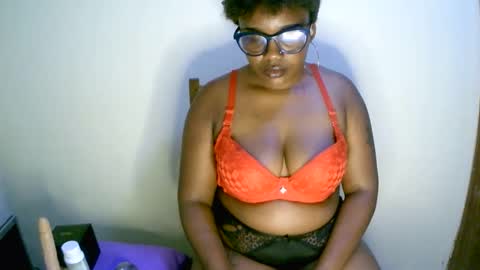 Snapshot of beautifulpeach2 chatting on 28, 1, 2025 beautifulpeach2 online show from 28, 1, 2025