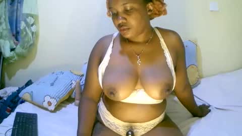 Snapshot of beautifulpeach2 chatting on 25, 2, 2025 beautifulpeach2 online show from 25, 2, 2025