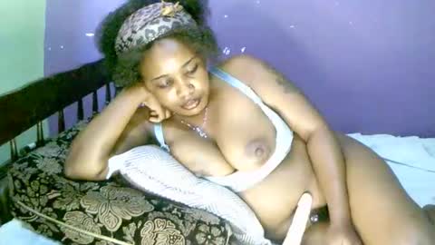 Snapshot of beautifulpeach2 chatting on 6, 3, 2025 beautifulpeach2 online show from 6, 3, 2025