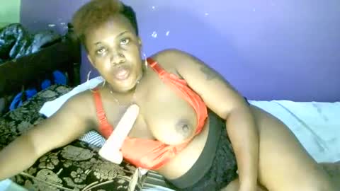 Snapshot of beautifulpeach2 chatting on 7, 3, 2025 beautifulpeach2 online show from 7, 3, 2025