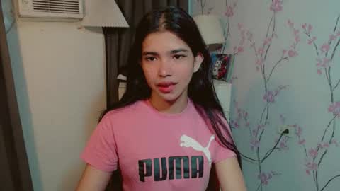 TRIXIE online show from 6, 1, 2026