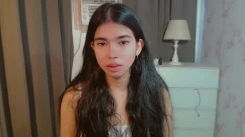 TRIXIE online show from 12, 4, 2026