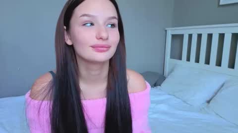 beauty_crown_baby online show from 20, 10, 2025