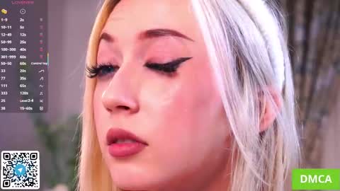 Snapshot of beauty_fuel chatting on 23, 10, 2025 Polly online show from 23, 10, 2025