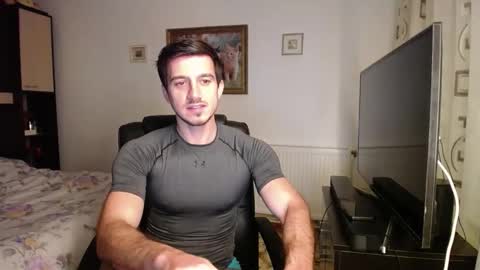 Mia and Jake online show from 11, 11, 2025