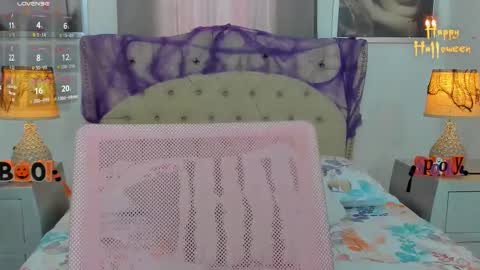 Ariana Reyes online show from 17, 10, 2025