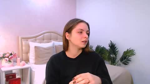 Snapshot of beautyfrominside chatting on 24, 11, 2025 Gloria online show from 24, 11, 2025