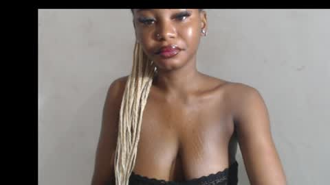 beautyslut1 online show from 17, 4, 2026