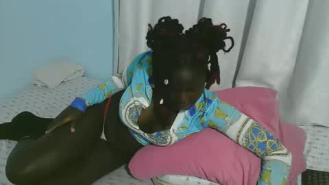 Snapshot of beautytyler chatting on 25, 9, 2025 tyler online show from 25, 9, 2025