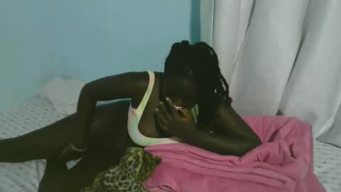 Snapshot of beautytyler chatting on 16, 10, 2025 tyler online show from 16, 10, 2025