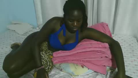 Snapshot of beautytyler chatting on 20, 10, 2025 tyler online show from 20, 10, 2025