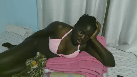 Snapshot of beautytyler chatting on 24, 10, 2025 tyler online show from 24, 10, 2025