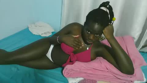 Snapshot of beautytyler chatting on 16, 11, 2025 tyler online show from 16, 11, 2025