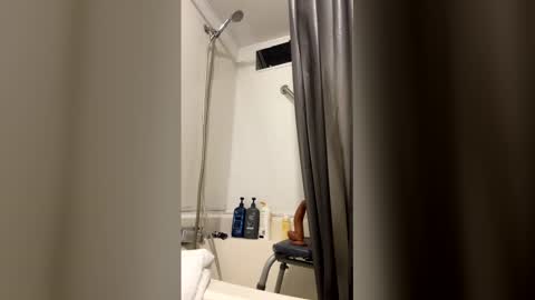 bebegirl6 online show from 13, 4, 2026