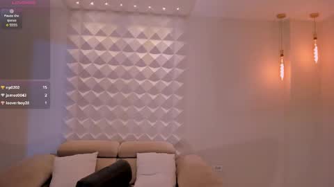 Am Becca online show from 16, 2, 2025