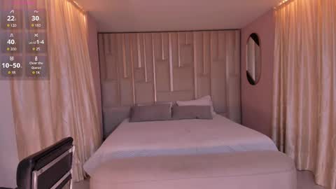 Am Becca online show from 26, 2, 2025