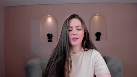 Am Becca online show from 10, 3, 2025