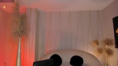 Am Becca online show from 13, 10, 2025