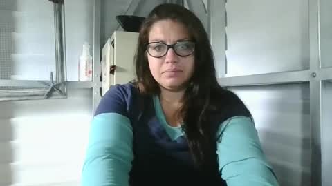 beccabee37 online show from 17, 1, 2026