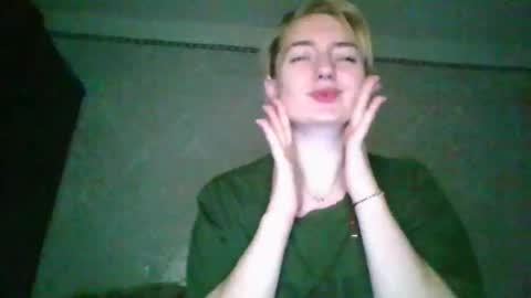 BeckiXJewelqw online show from 11, 4, 2026