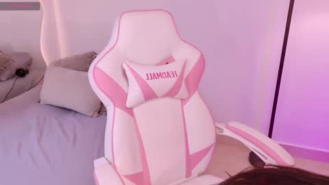 Snapshot of beckyjames chatting on 31, 12, 2024 Becky James online show from 31, 12, 2024