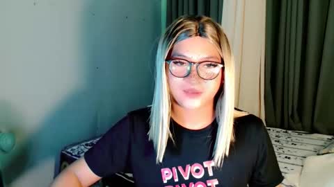 Adriana online show from 8, 5, 2026