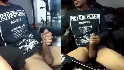 hungnheavy online show from 24, 7, 2026