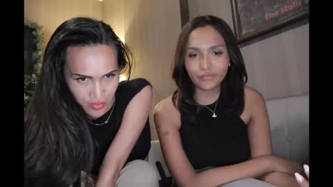 Snapshot of bee_thai chatting on 13, 2, 2026 bee_thai online show from 13, 2, 2026