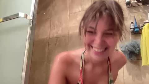 beebeebuzzzzzz online show from 21, 4, 2026