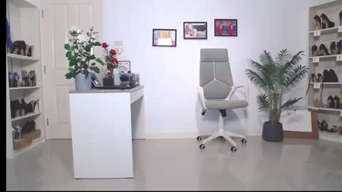 Bee if you ever see the girl who can take 12 inch all the way inside the ass try me online show from 4, 3, 2025