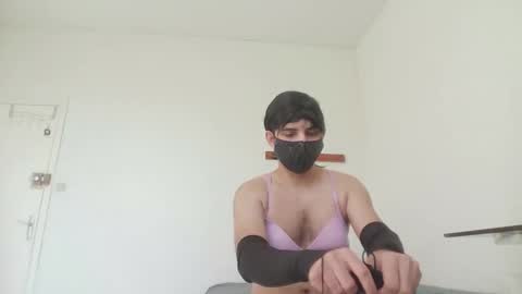 Snapshot of beenishcrossdresser chatting on 16, 12, 2025 beenishcrossdresser online show from 16, 12, 2025