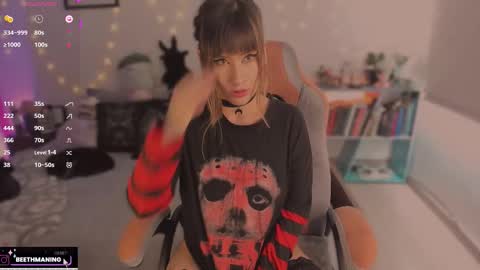 Snapshot of beethmanning_ chatting on 19, 9, 2025 online show from 19, 9, 2025