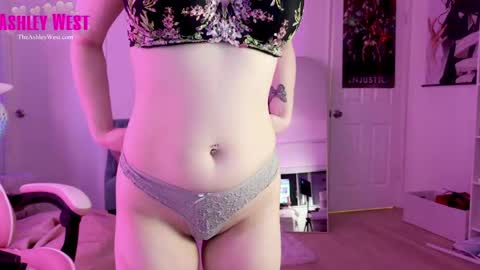  Ashley West  online show from 29, 3, 2026