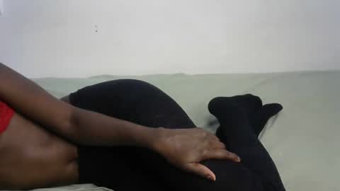 Snapshot of beib_love chatting on 18, 12, 2024 beib_love online show from 18, 12, 2024