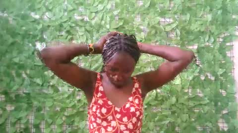 Snapshot of beib_love chatting on 13, 10, 2025 beib_love online show from 13, 10, 2025