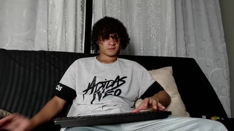 Snapshot of belamiramil chatting on 2, 2, 2025 independent model online show from 2, 2, 2025