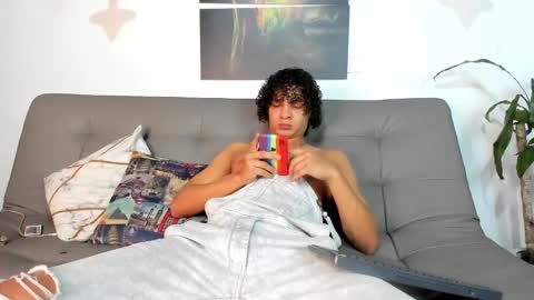 Snapshot of belamiramil chatting on 27, 2, 2025 independent model online show from 27, 2, 2025