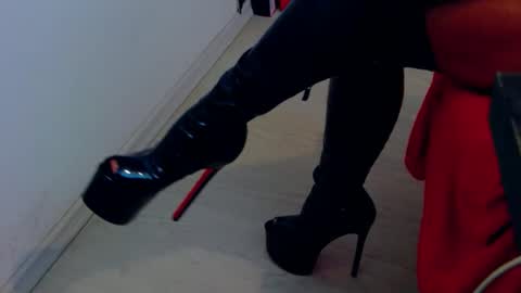 Snapshot of belatrixdomme chatting on 16, 5, 2026 BelatrixDomme online show from 16, 5, 2026